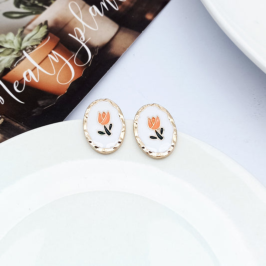 White Crested Flower