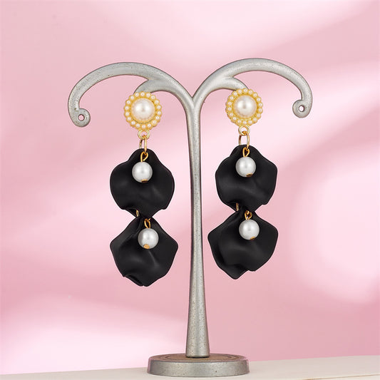 Petals n Pearls - Black